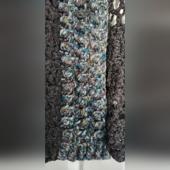 Homemade crocheted sweater - Picture 3 of 4